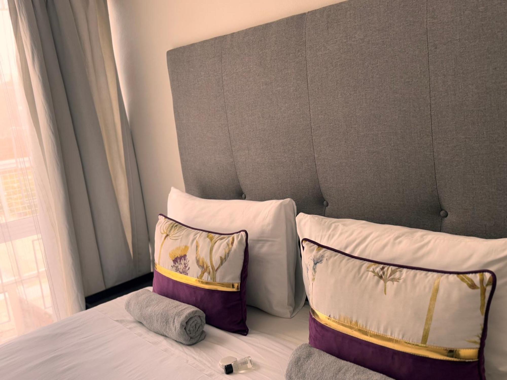 Bed and Breakfast The Mon Масеру Экстерьер фото